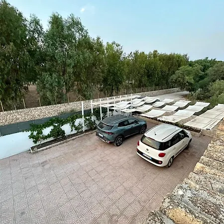 Giulia Villa *